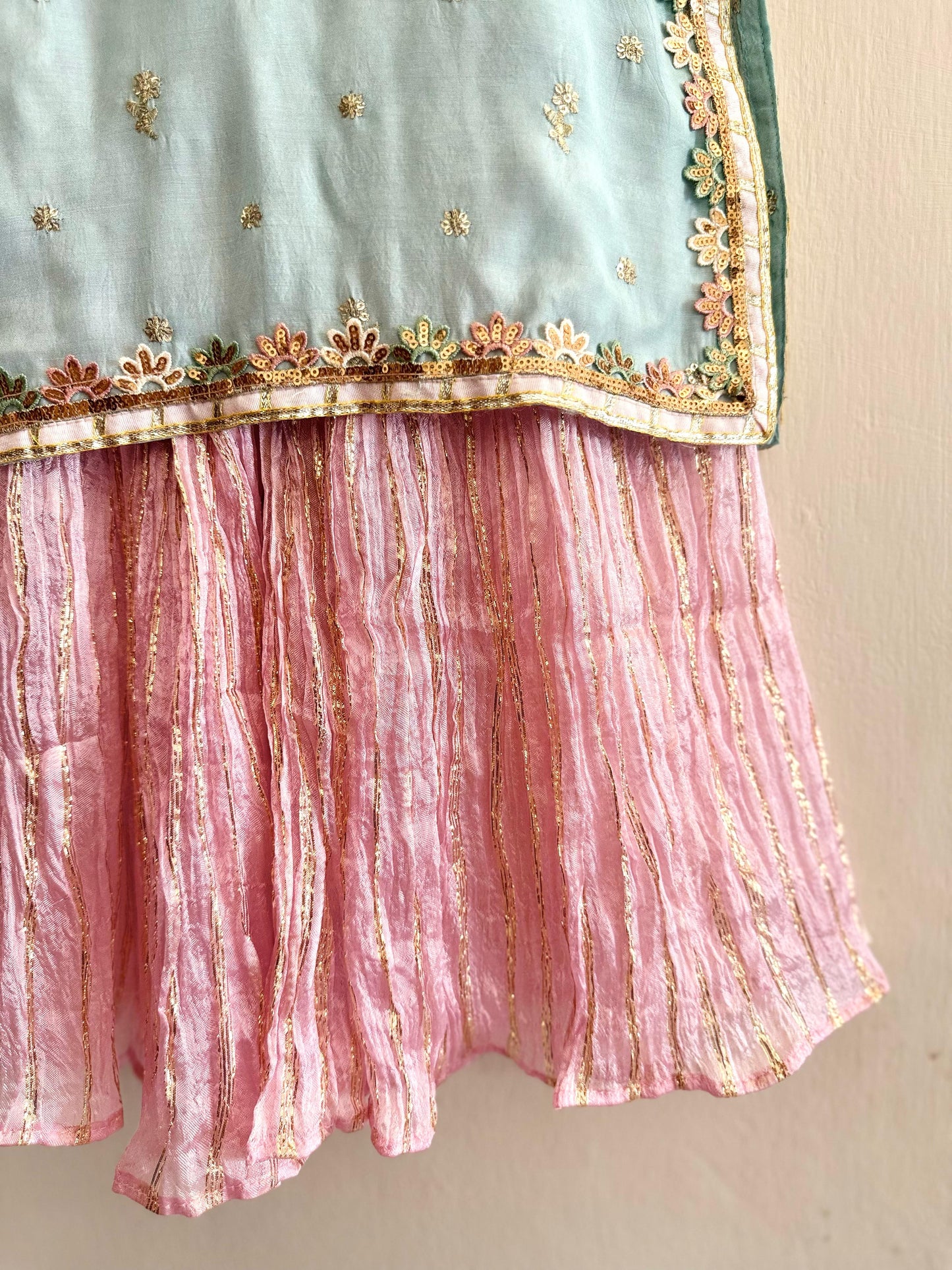 Blush & Breeze