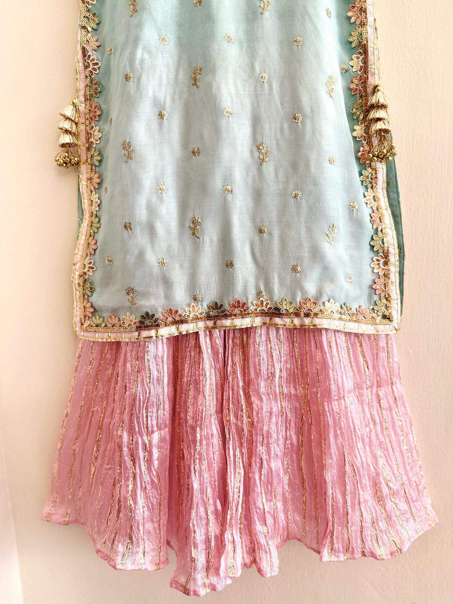 Blush & Breeze