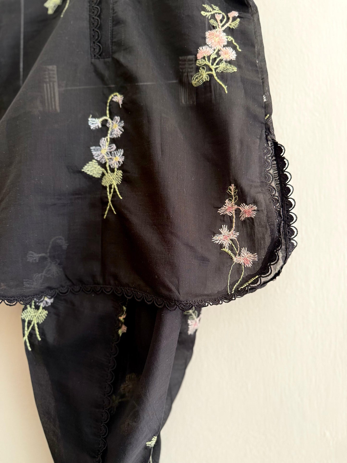 Dark Botanicals