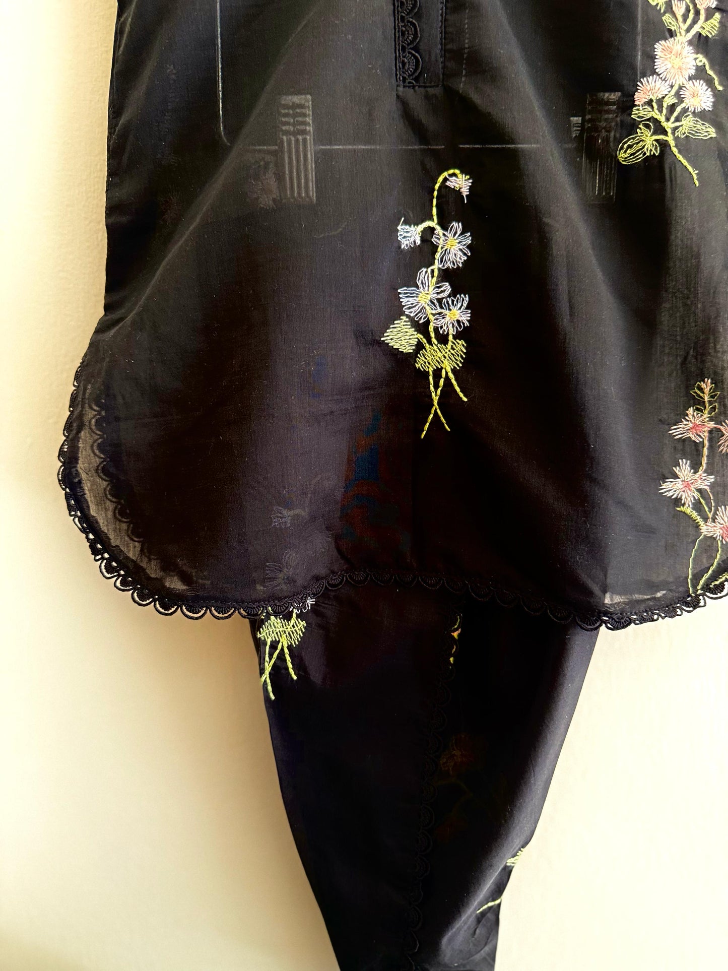 Dark Botanicals